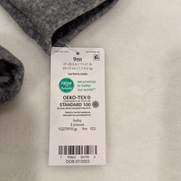 Baby Carter’s 3 pieces Set - Picture 4 of 4